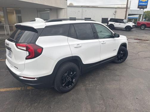 2022 GMC Terrain AT4
