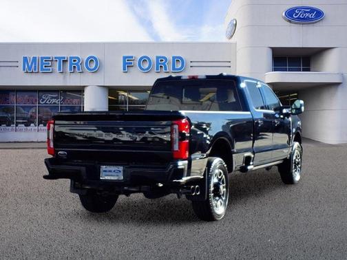 Agate Black Metallic 2025 Ford F-350 Platinum