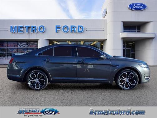 2016 Ford Taurus SHO