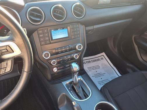2021 Ford Mustang EcoBoost