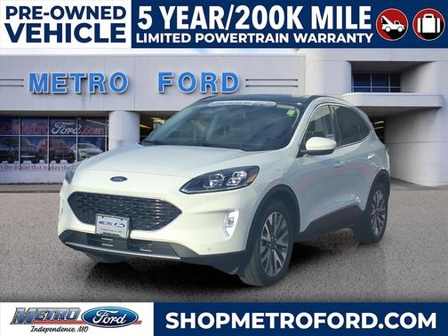 2022 Ford Escape Titanium