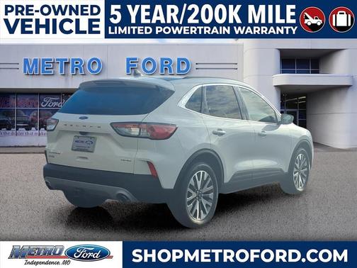 2022 Ford Escape Titanium