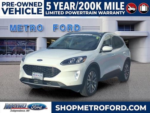 2022 Ford Escape Titanium