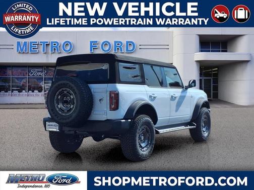 2025 Ford Bronco Outer Banks