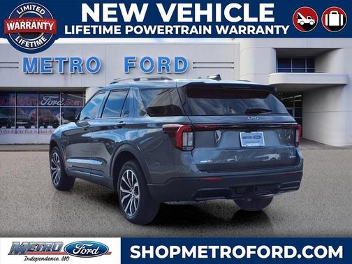 2025 Ford Explorer ST-Line