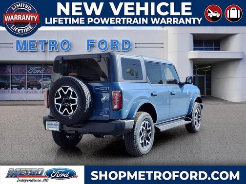 2025 Ford Bronco Outer Banks