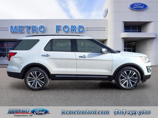 2017 Ford Explorer Platinum