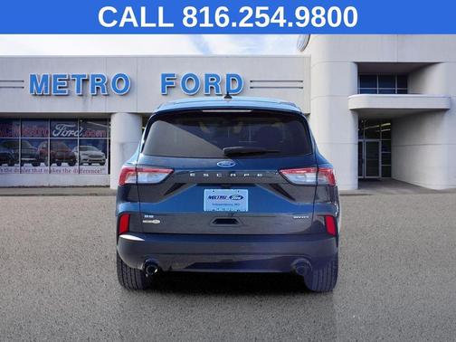 Blue Metallic 2022 Ford Escape SE
