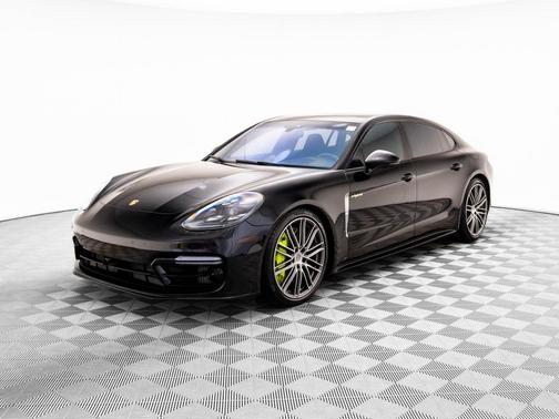 2019 Porsche Panamera Turbo S Executive