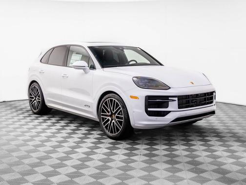 2026 Porsche Cayenne GTS