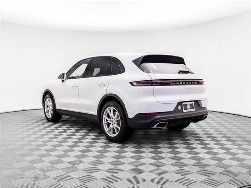 2024 Porsche Cayenne