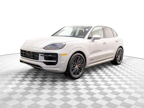 2026 Porsche Cayenne GTS