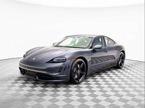 2022 Porsche Taycan Turbo