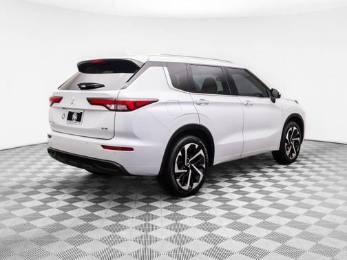 2022 Mitsubishi Outlander SEL 2.5 2WD