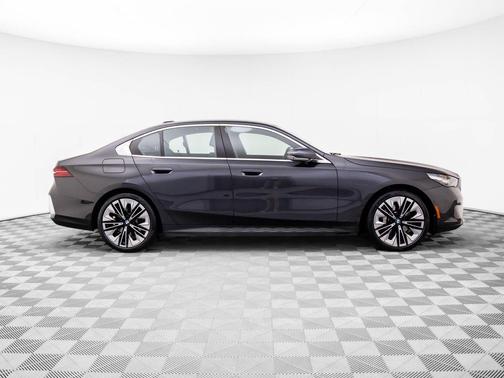 2024 BMW 530 xDrive