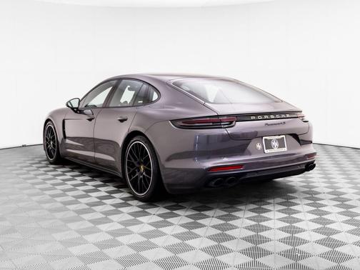 Agate Grey Metallic 2018 Porsche Panamera 4S