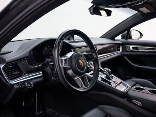 Agate Grey Metallic 2018 Porsche Panamera 4S