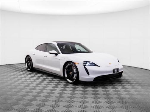 2022 Porsche Taycan