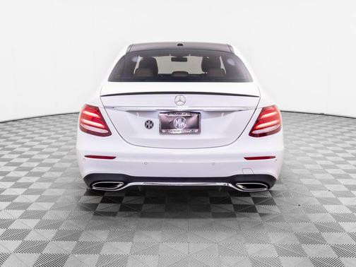 2017 Mercedes-Benz E-Class 4MATIC