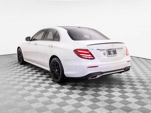 2017 Mercedes-Benz E-Class 4MATIC