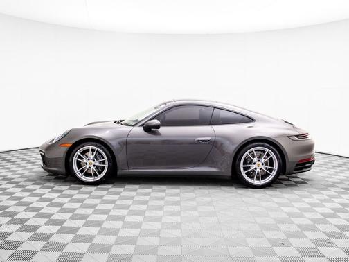 2024 Porsche 911 Carrera