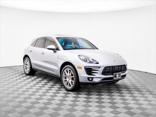 2017 Porsche Macan Base
