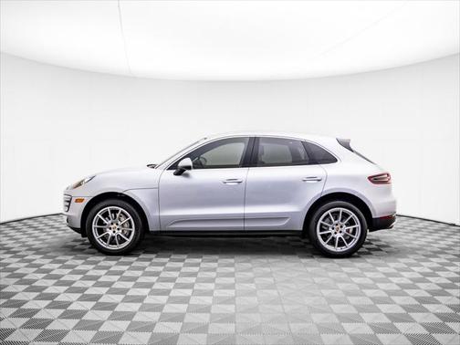 2017 Porsche Macan Base