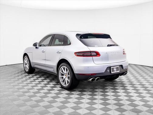 2017 Porsche Macan Base