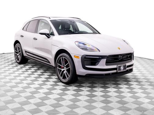 Tan 2023 Porsche Macan Macan