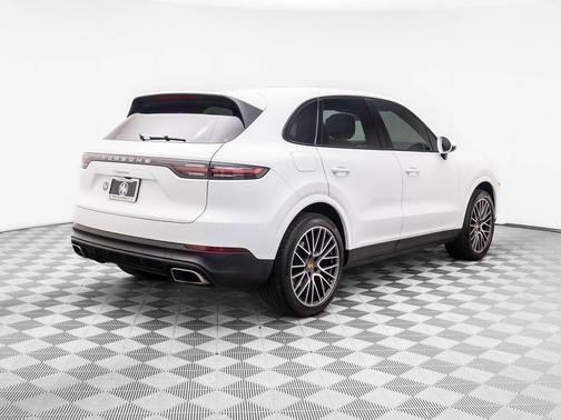 2021 Porsche Cayenne Cayenne