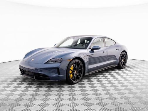 2025 Porsche Taycan GTS