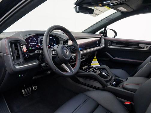 2026 Porsche Cayenne Cayenne Turbo E-Hybrid
