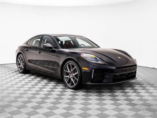 2026 Porsche Panamera 4