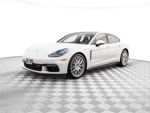 2018 Porsche Panamera 4S