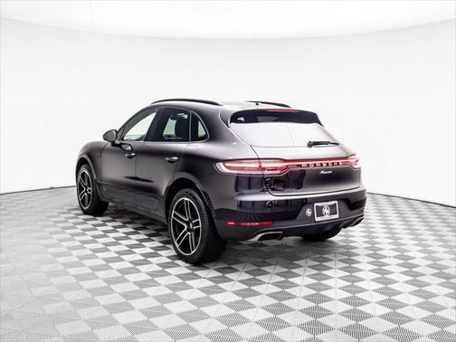 2021 Porsche Macan Base