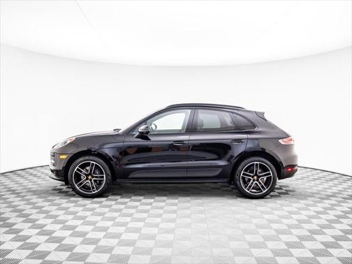 2021 Porsche Macan Base