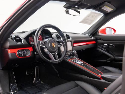 2022 Porsche 718 Cayman S