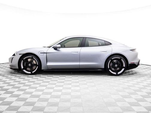 2021 Porsche Taycan Turbo