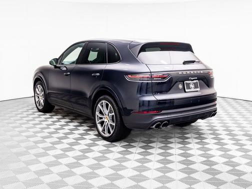2022 Porsche Cayenne Cayenne