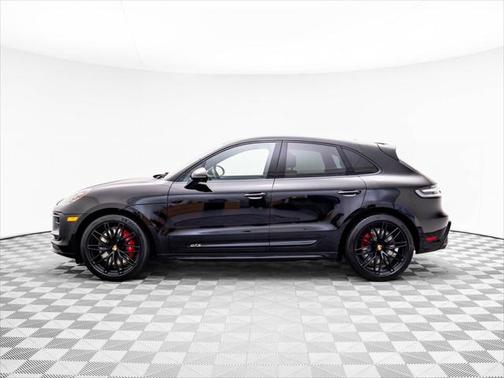 2025 Porsche Macan GTS