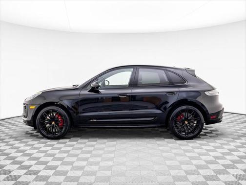 2025 Porsche Macan GTS