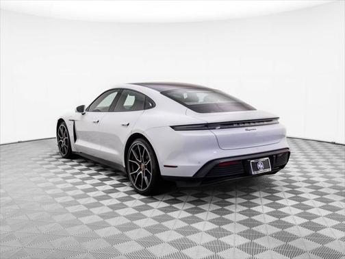 2023 Porsche Taycan