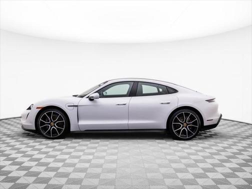 2023 Porsche Taycan