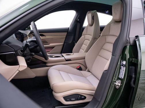Oak Green Metallic Neo 2026 Porsche Taycan 4
