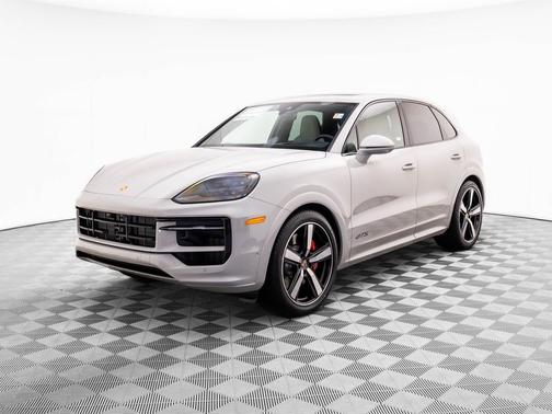 2026 Porsche Cayenne GTS