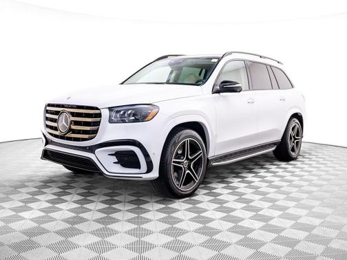 MANUFAKTUR Moonlight White Metallic 2026 Mercedes-Benz GLS 450 4MATIC