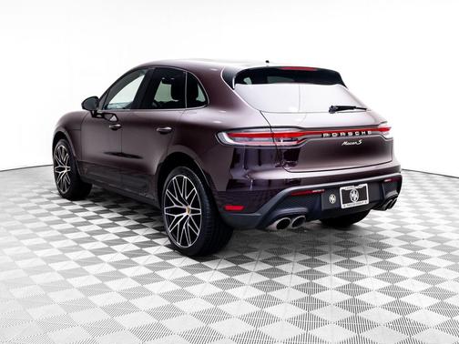 Copper Ruby Metallic 2023 Porsche Macan Macan
