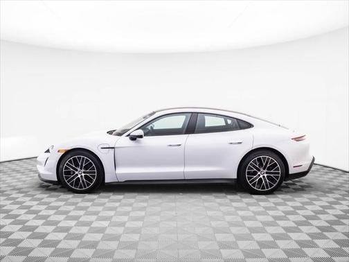 2022 Porsche Taycan