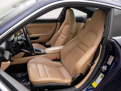 2020 Porsche 911 Carrera 4S