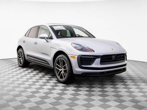 Dolomite Silver Metallic 2026 Porsche Macan Macan